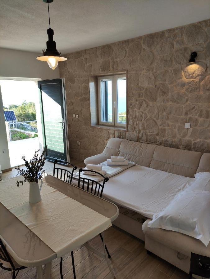 Secluded Holiday Home Heritage Postira Εξωτερικό φωτογραφία