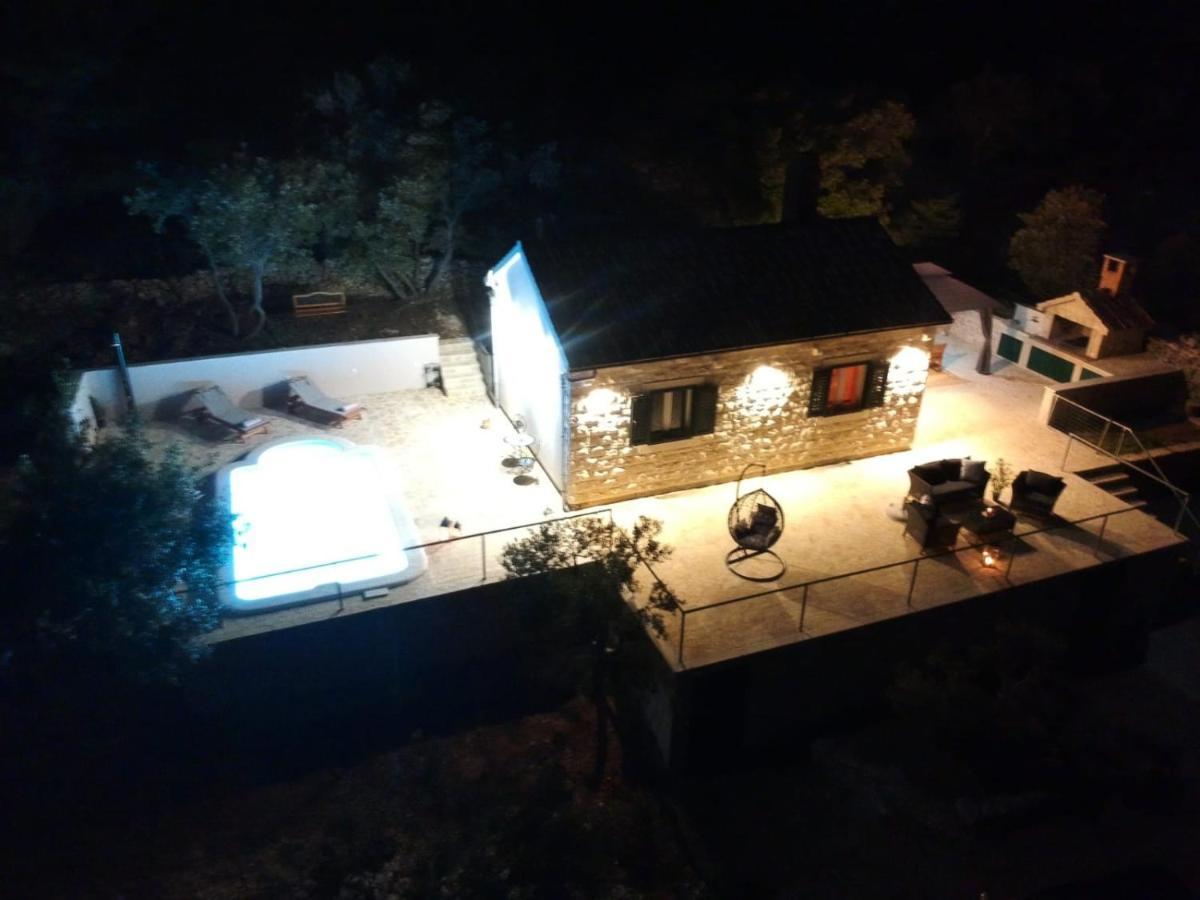 Secluded Holiday Home Heritage Postira Εξωτερικό φωτογραφία