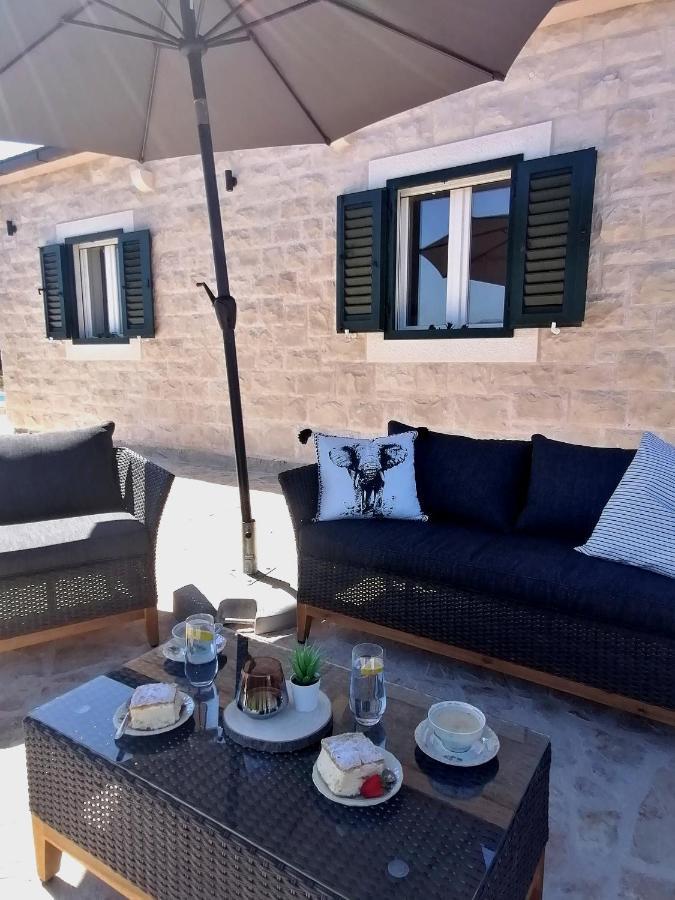 Secluded Holiday Home Heritage Postira Εξωτερικό φωτογραφία