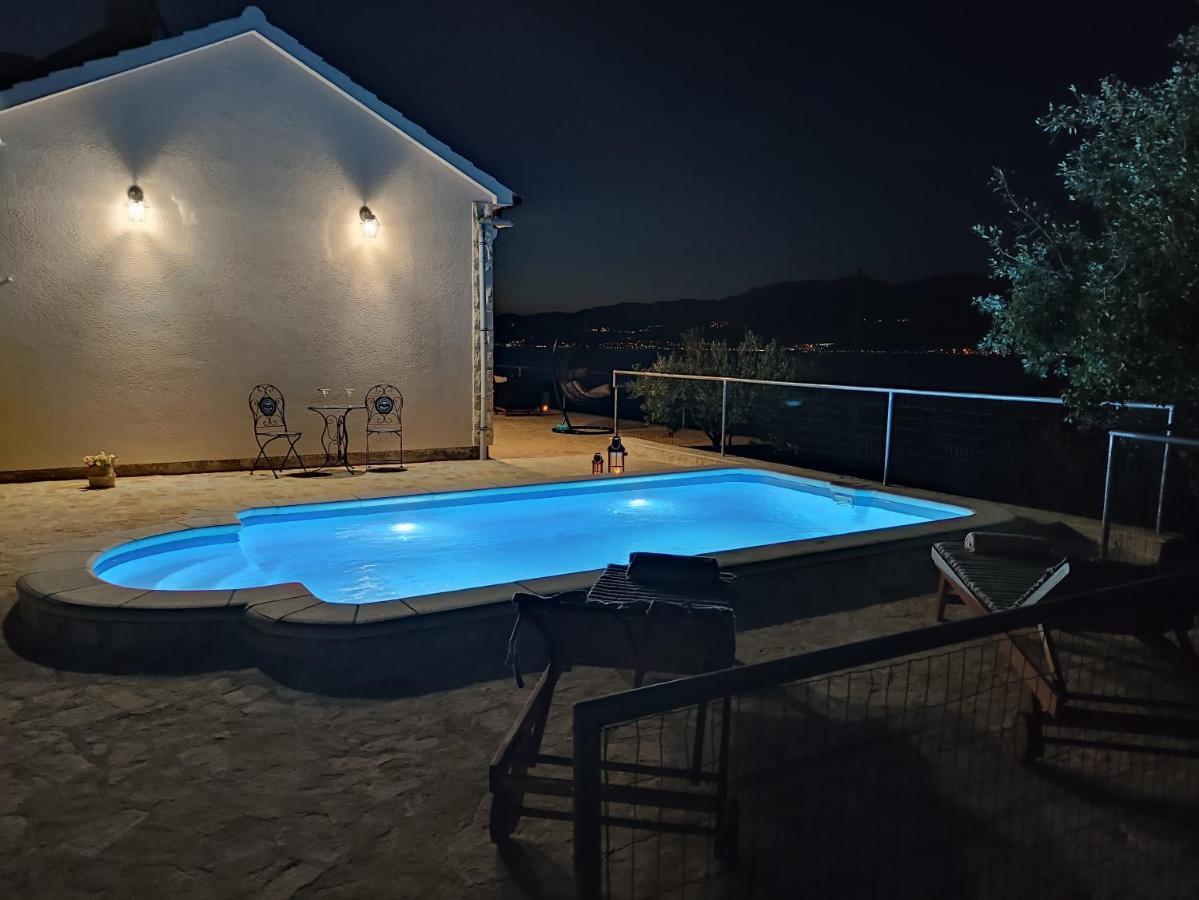 Secluded Holiday Home Heritage Postira Εξωτερικό φωτογραφία