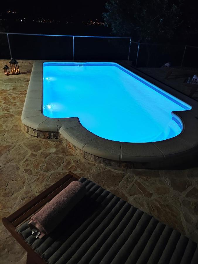 Secluded Holiday Home Heritage Postira Εξωτερικό φωτογραφία